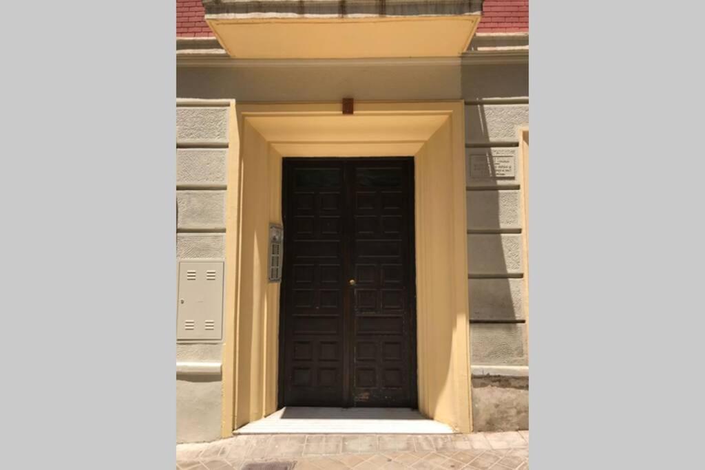 Precioso Piso En Paseo De La Bomba Free Parking Lägenhet Granada Exteriör bild